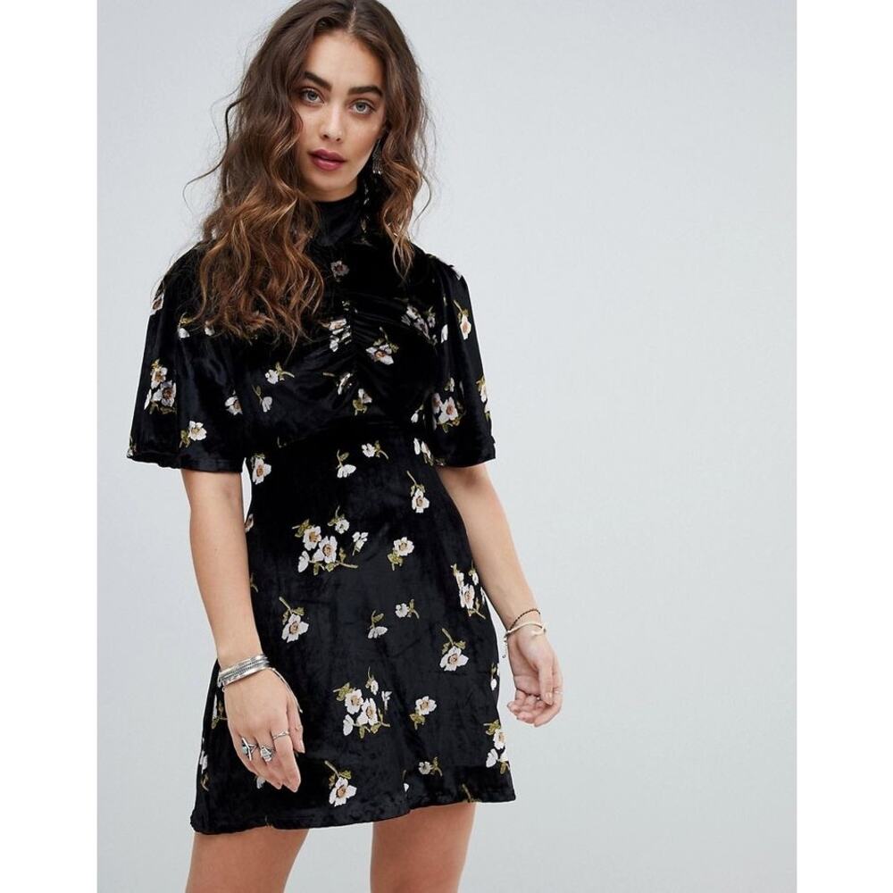 FREE PEOPLE Be My Baby Luxe Velvet Floral Mock Neck Vintage Mini Dress Size 2/XS - Picture 5 of 13